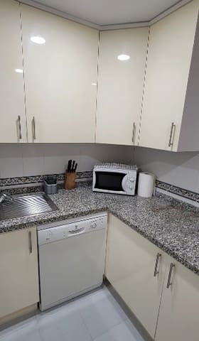 2 bedroom Apartment for rent in La Duquesa / Puerto de la Duquesa, Manilva with pool garage - € 1,100 (Ref: 9348462)