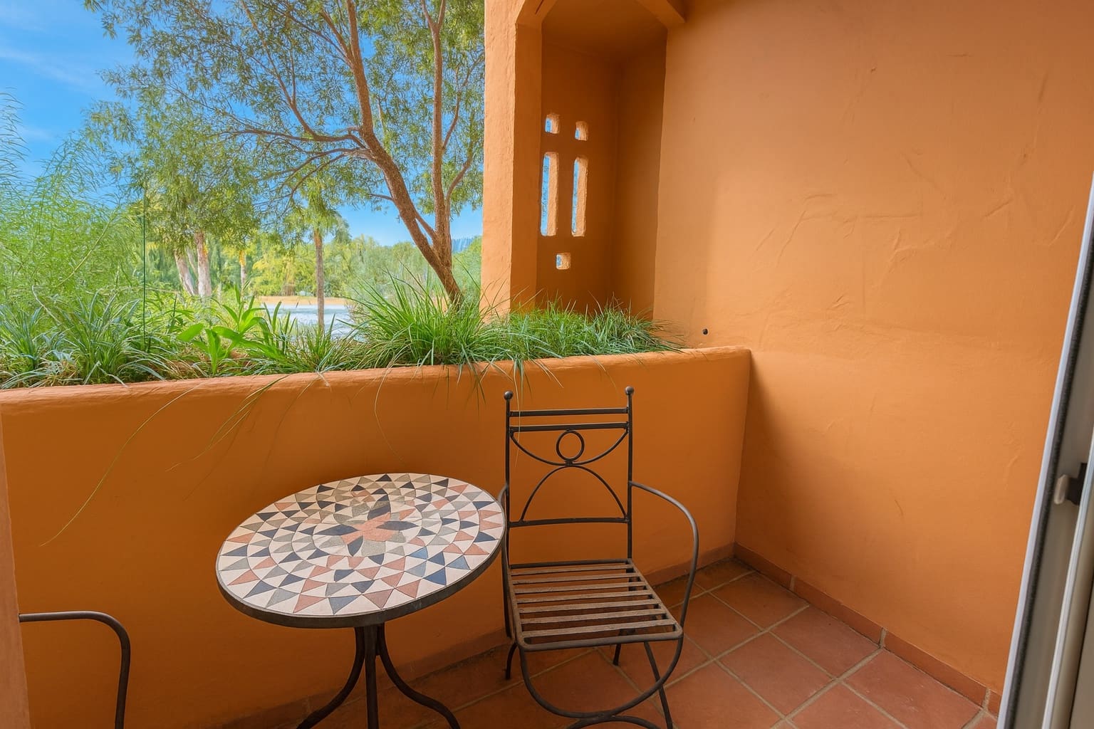 3 slaapkamer Appartement te koop in La Duquesa / Puerto de la Duquesa - € 595.000 (Ref: 9447239)