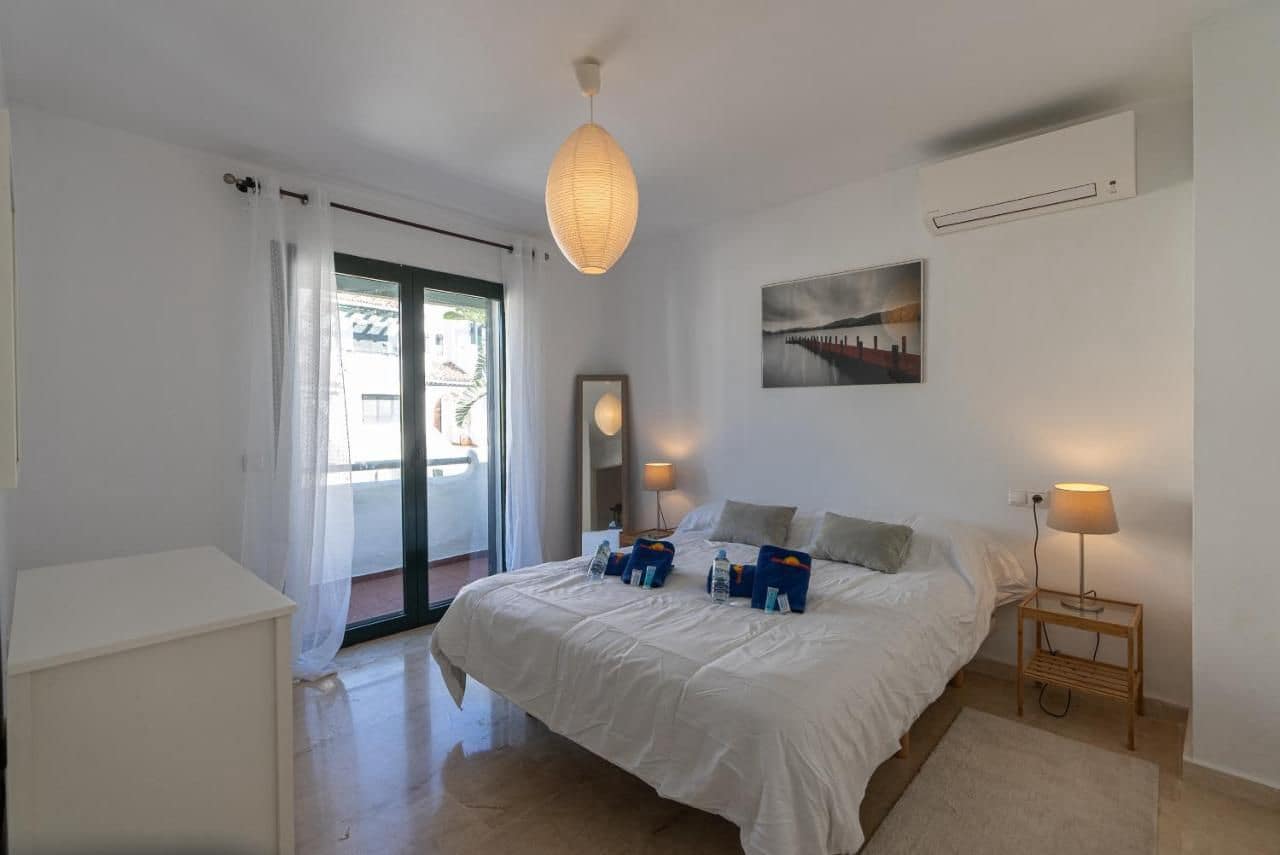 3 bedroom Villa for rent in Manilva - € 1,700 (Ref: 9447256)