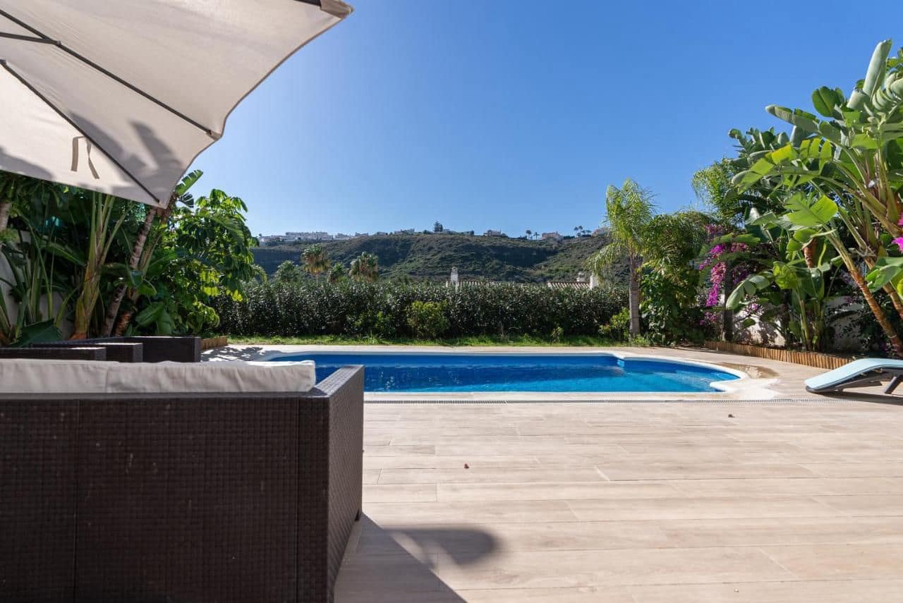 3 bedroom Villa for rent in Manilva - € 1,700 (Ref: 9447256)