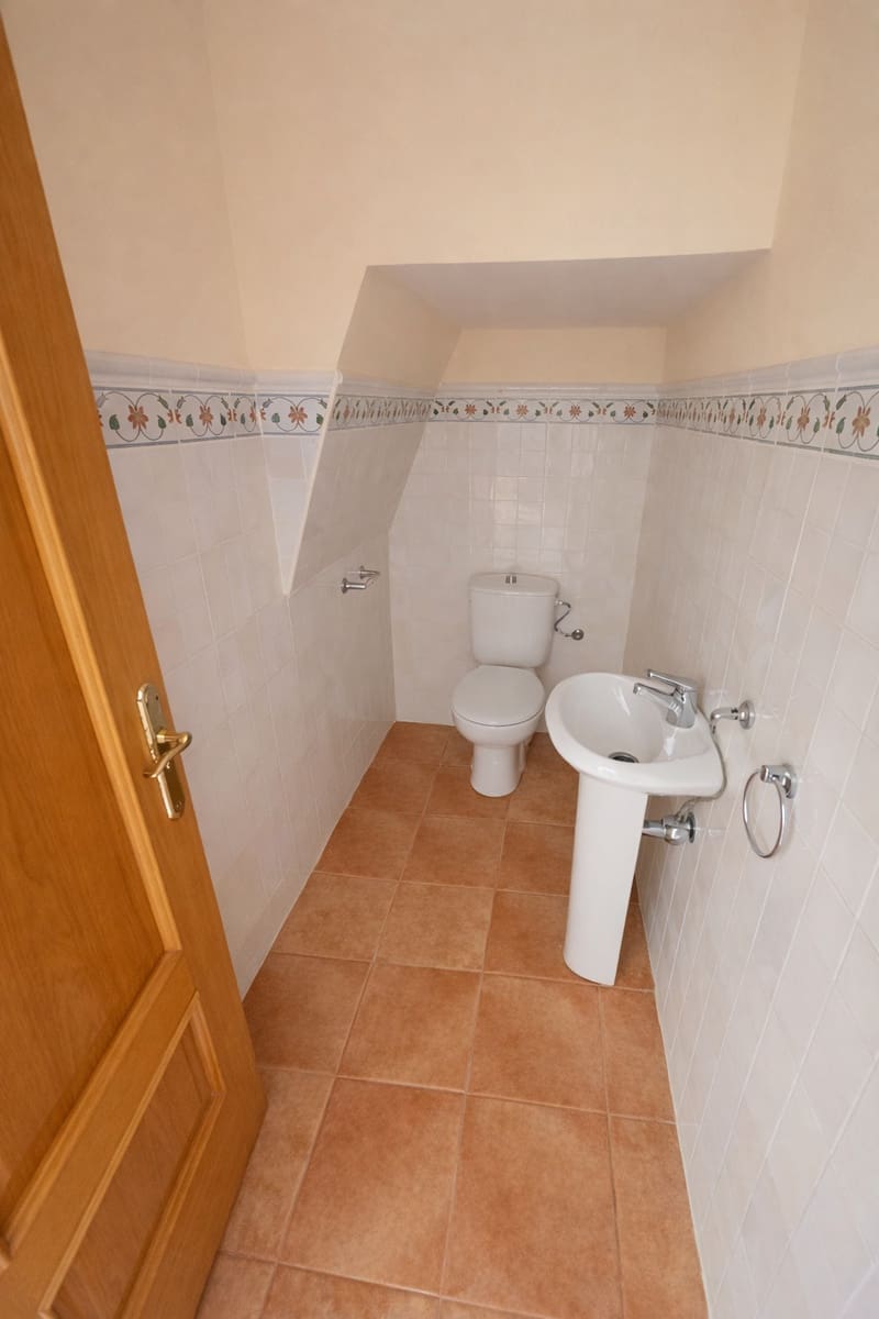 4 sovrum Radhus till salu i La Alcaidesa med pool garage - 375 000 € (Ref: 9569528)