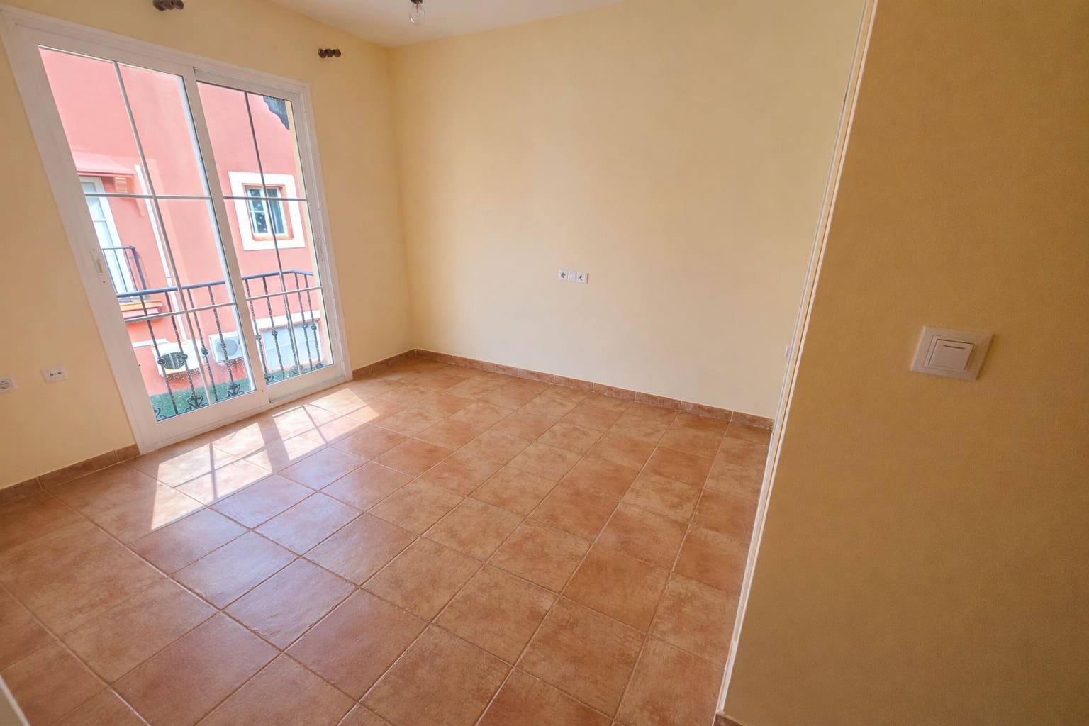 4 sovrum Radhus att hyra i La Alcaidesa med garage - 1 800 € (Ref: 9569600)