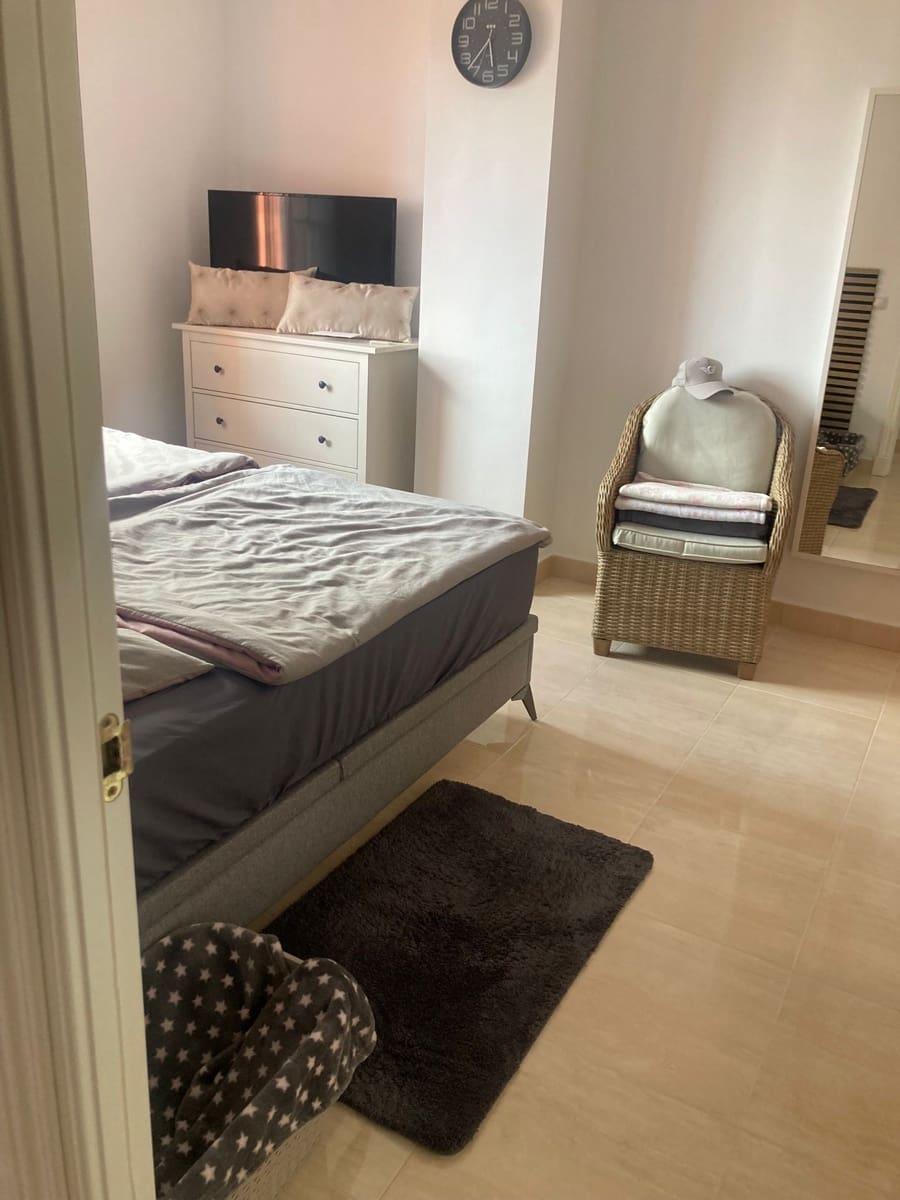 3 soverom Leilighet til salgs i La Duquesa / Puerto de la Duquesa med svømmebasseng garasje - € 385 000 (Ref: 9569635)