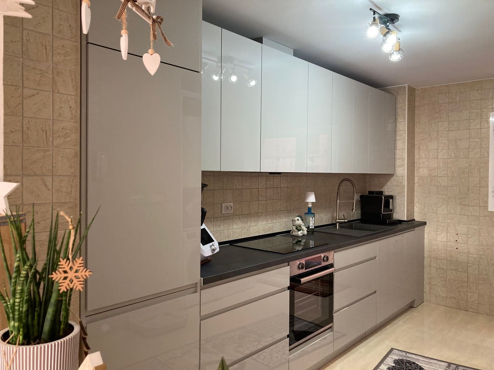 3 soverom Leilighet til salgs i La Duquesa / Puerto de la Duquesa med svømmebasseng garasje - € 385 000 (Ref: 9569635)