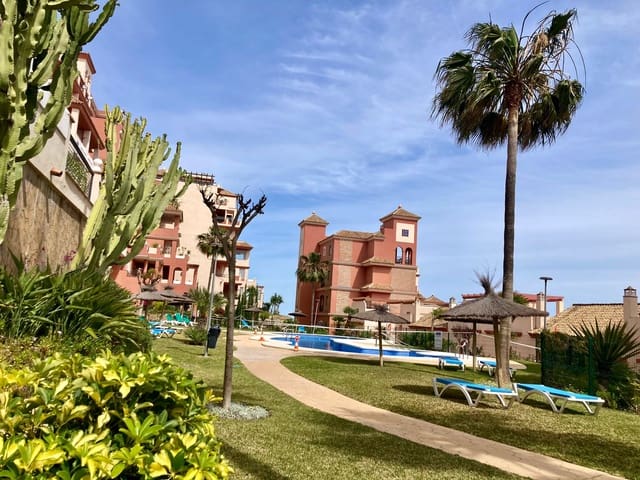 3 chambre Appartement à vendre à La Duquesa / Puerto de la Duquesa, Manilva avec piscine garage - 385 000 € (Ref: 9569635)