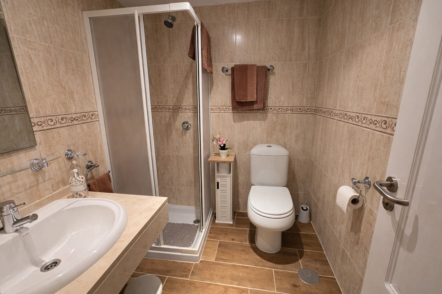 Appartement à vendre à La Duquesa / Puerto de la Duquesa avec piscine garage - 369 000 € (Ref: 9570007)