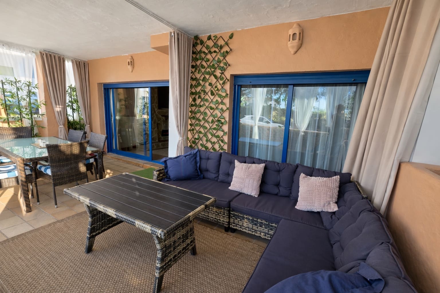 Appartement à vendre à La Duquesa / Puerto de la Duquesa avec piscine garage - 369 000 € (Ref: 9570007)