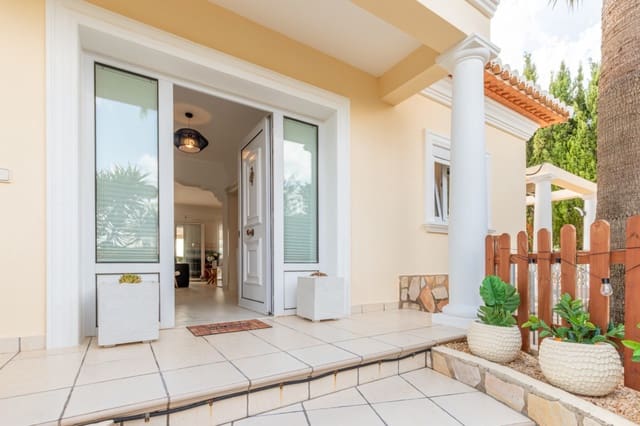 3 Zimmer Villa zu verkaufen in Moraira, Teulada-Moraira mit Pool Garage - 1.189.000 € (Ref: 10031129)