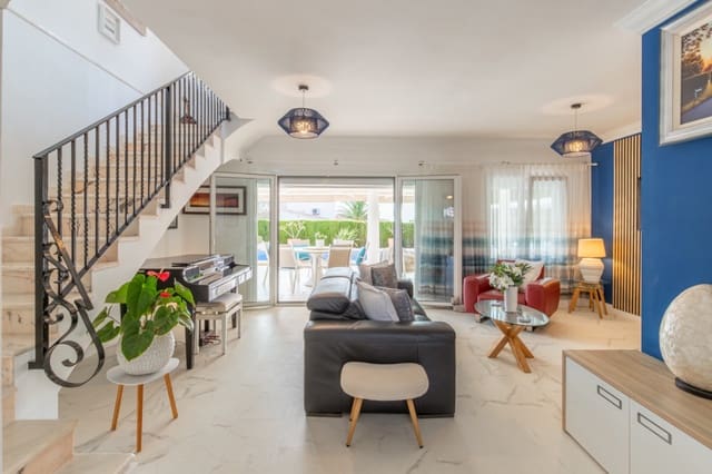3 Zimmer Villa zu verkaufen in Moraira, Teulada-Moraira mit Pool Garage - 1.189.000 € (Ref: 10031129)