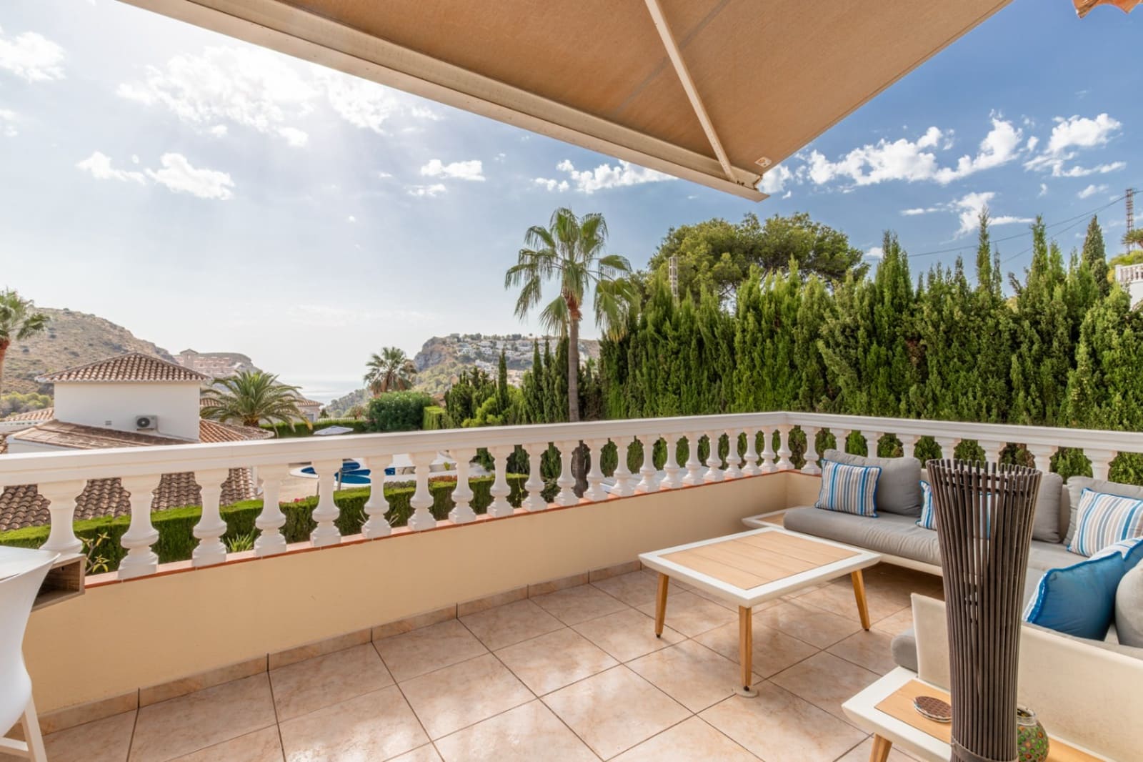 3 Zimmer Villa zu verkaufen in Moraira mit Pool Garage - 1.189.000 € (Ref: 10031129)