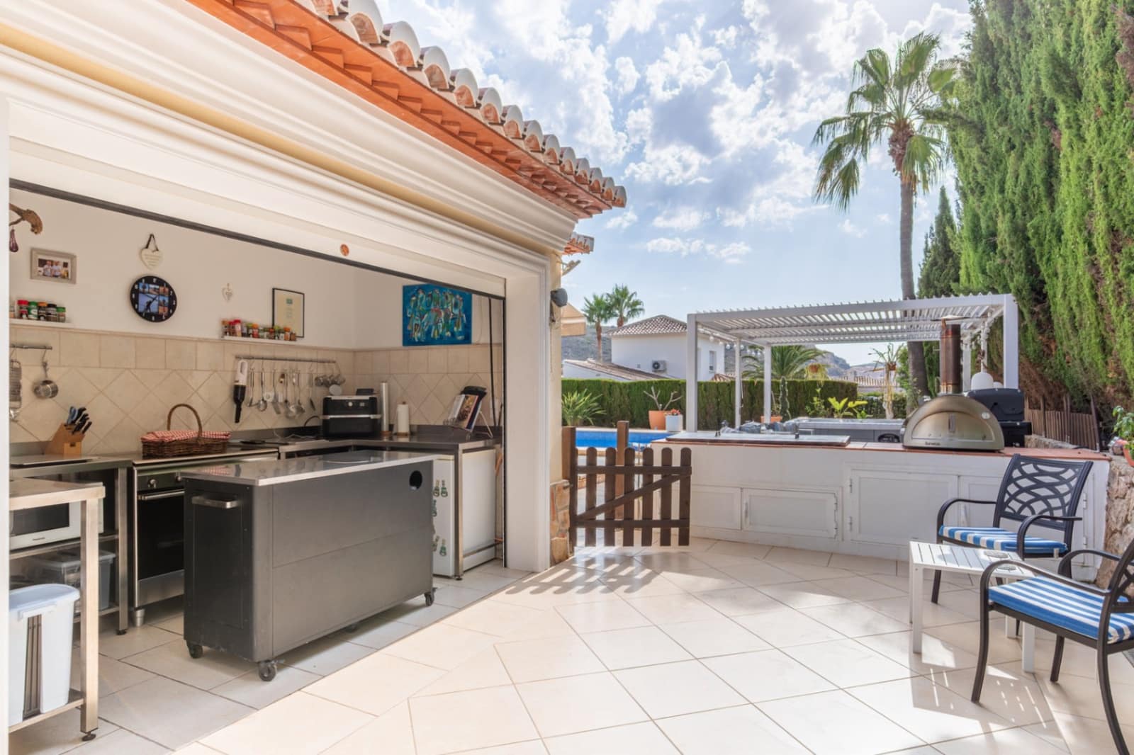 3 Zimmer Villa zu verkaufen in Moraira mit Pool Garage - 1.189.000 € (Ref: 10031129)