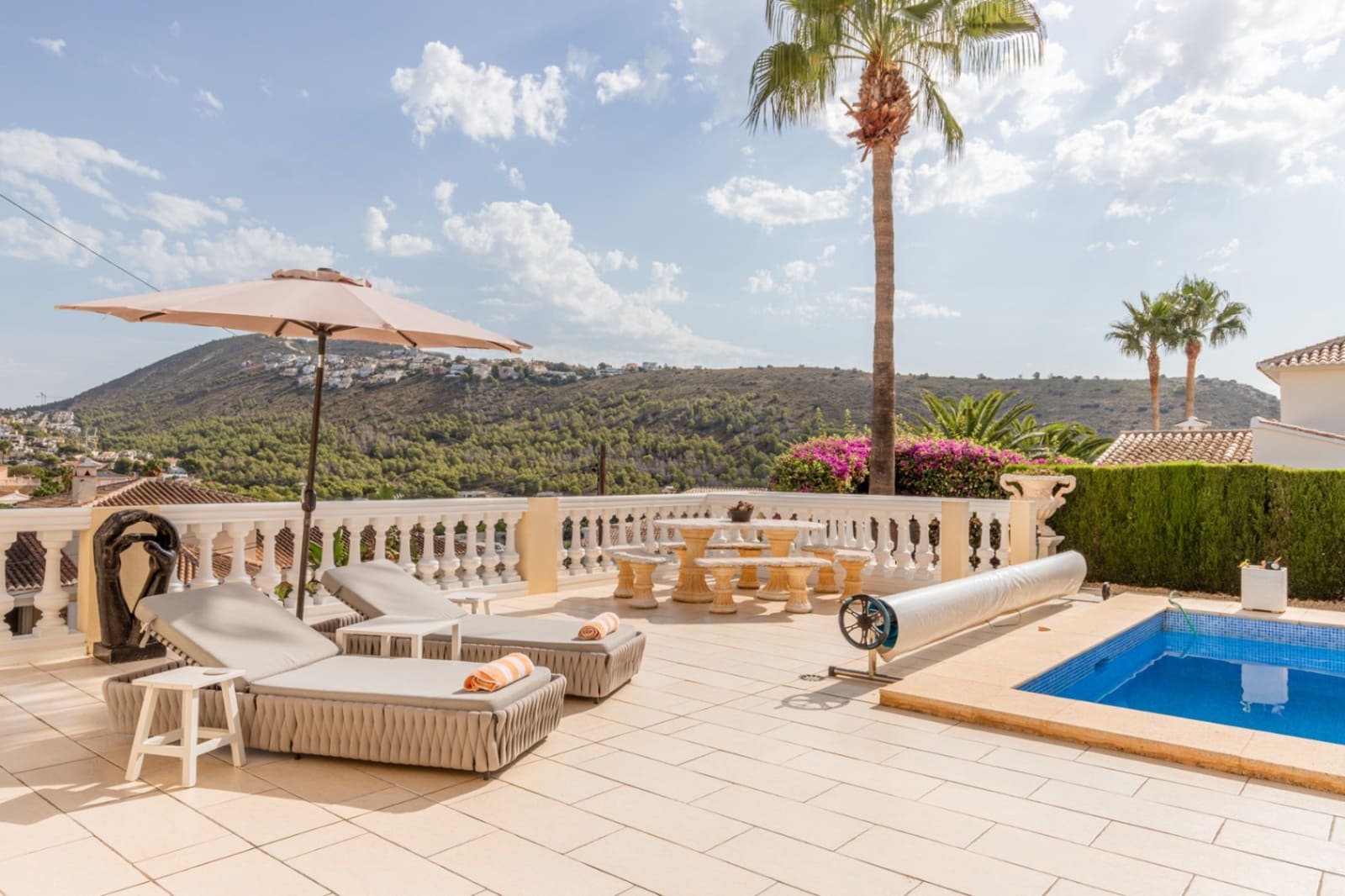 3 Zimmer Villa zu verkaufen in Moraira mit Pool Garage - 1.189.000 € (Ref: 10031129)