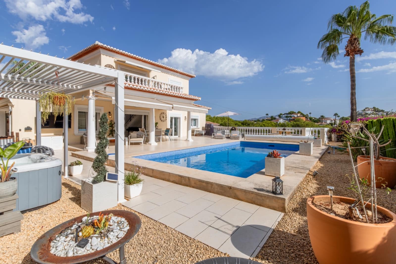 3 Zimmer Villa zu verkaufen in Moraira mit Pool Garage - 1.189.000 € (Ref: 10031129)