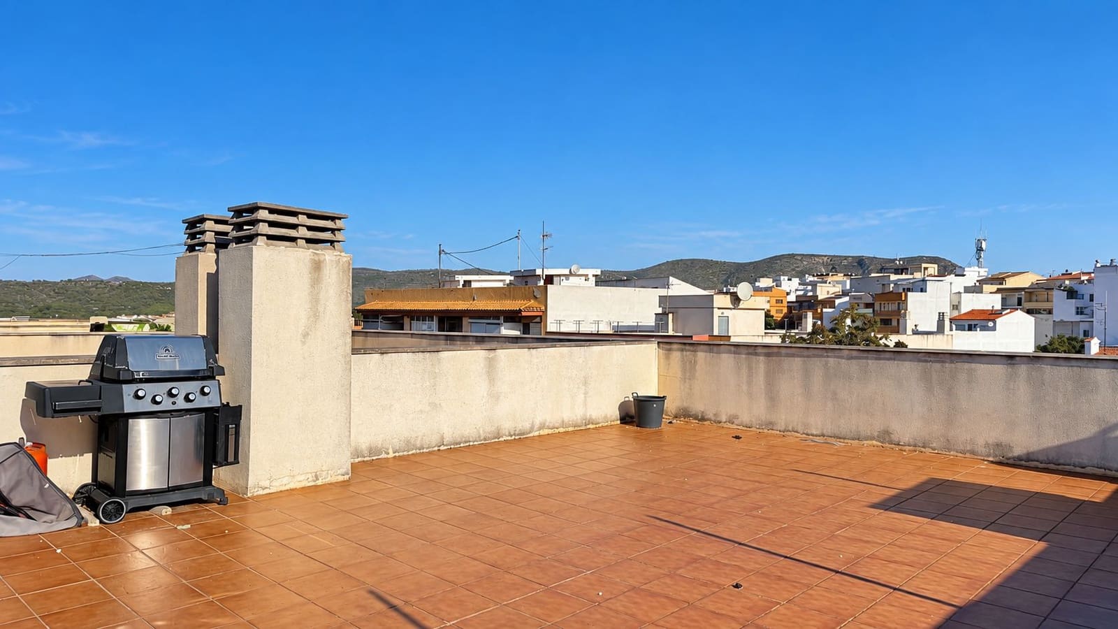 2 Zimmer Apartment zu vermieten in Teulada mit Garage - 1.000 € (Ref: 10076902)