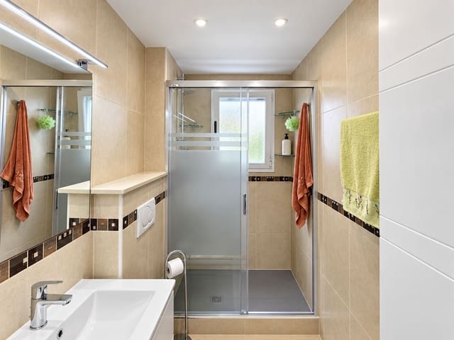 Apartamento de 3 habitaciones en Teulada Pueblo, Teulada-Moraira en alquiler con garaje - 1.150 € (Ref: 10095756)