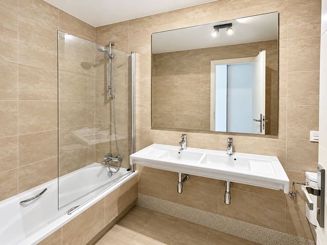 2 Zimmer Apartment zu vermieten in Moraira, Teulada-Moraira mit Pool Garage - 1.300 € (Ref: 10160195)