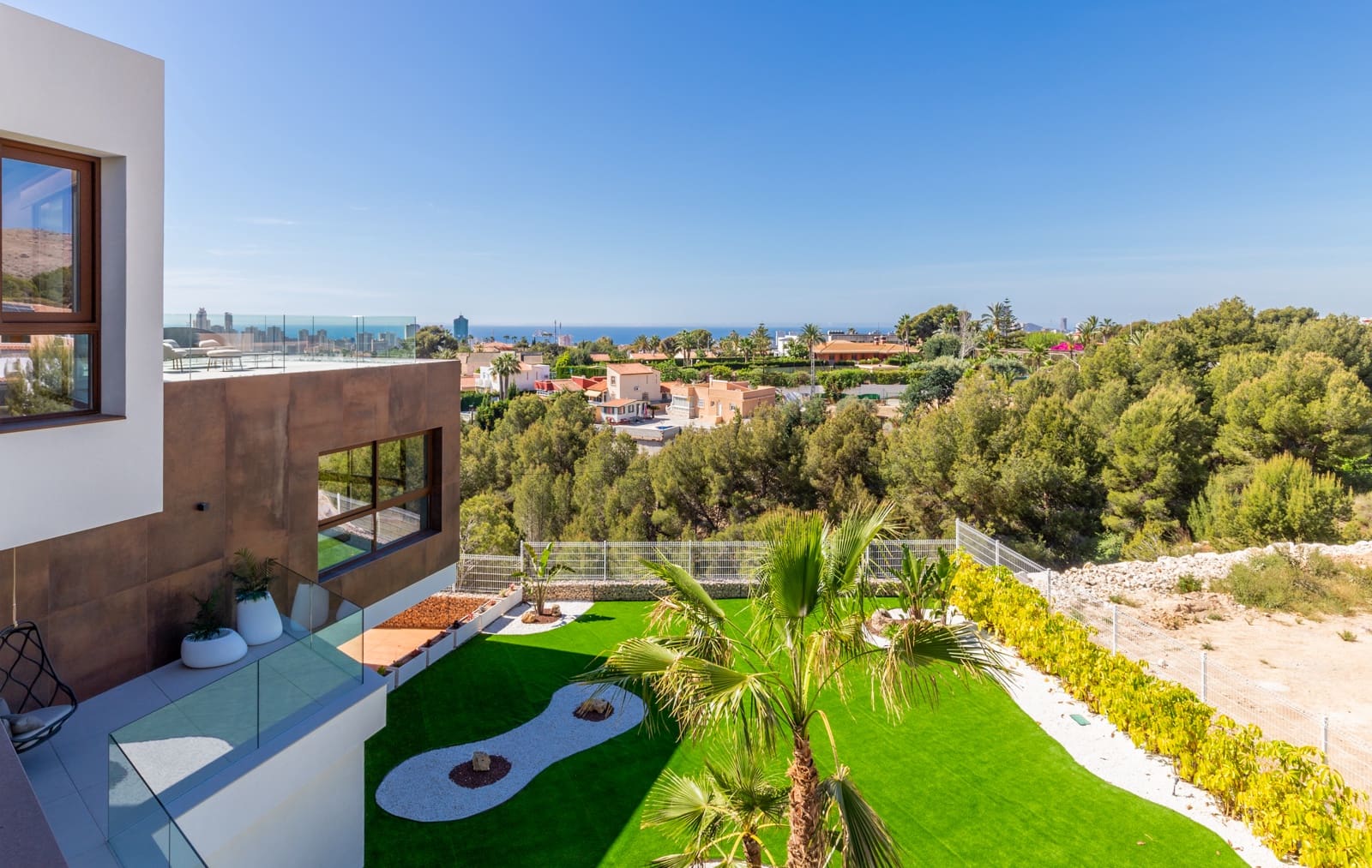 4 soveværelse Villa til salg i Benidorm med swimmingpool garage - € 2.825.000 (Ref: 7563075)