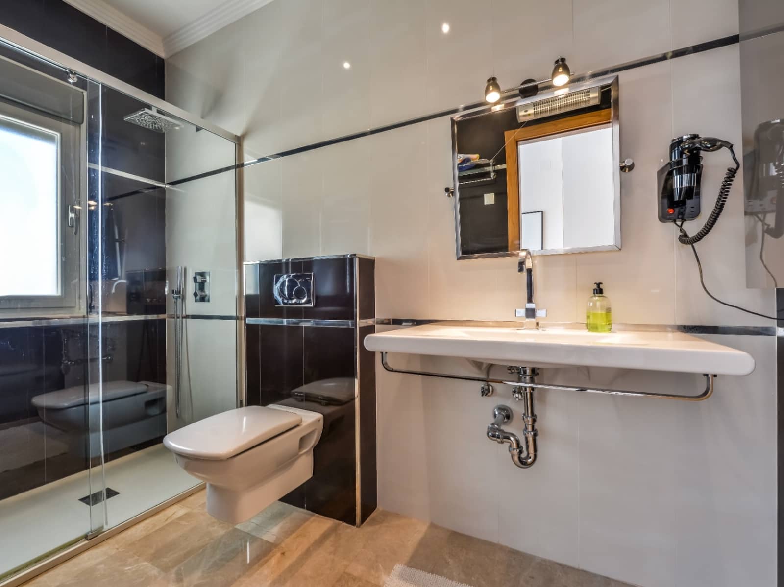 6 bedroom Villa for sale in Benissa with pool garage - € 1,799,999 (Ref: 8295469)