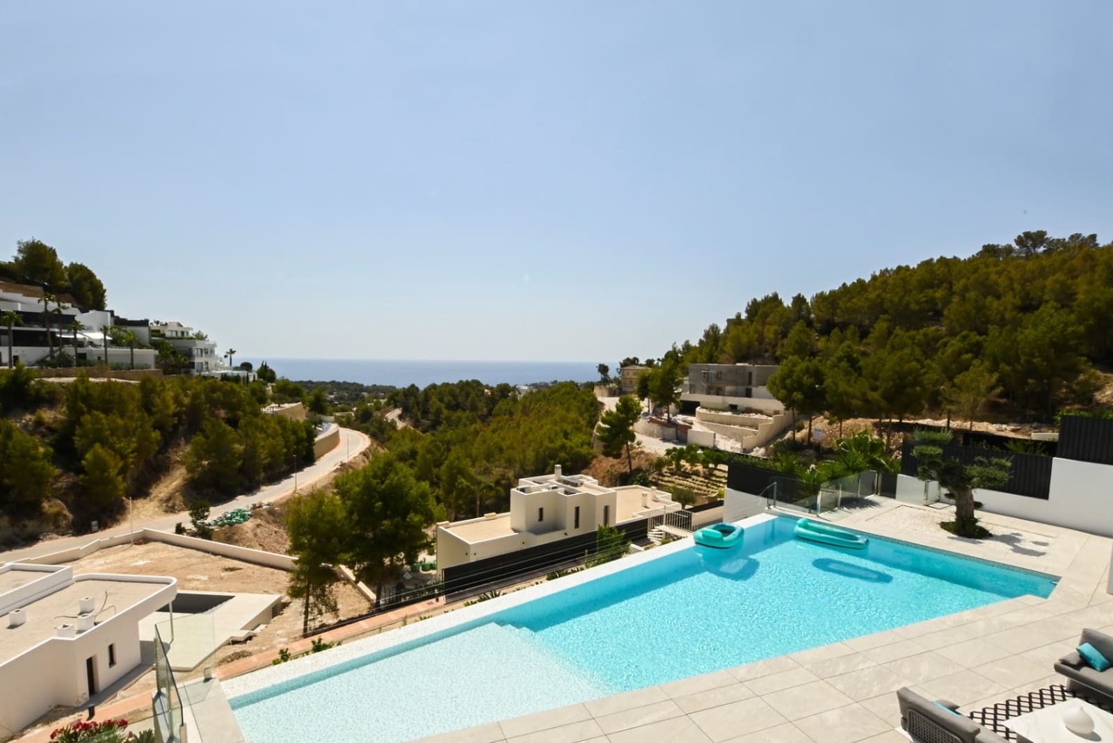 5 soveværelse Villa til salg i Benissa med swimmingpool garage - € 3.300.000 (Ref: 8540988)