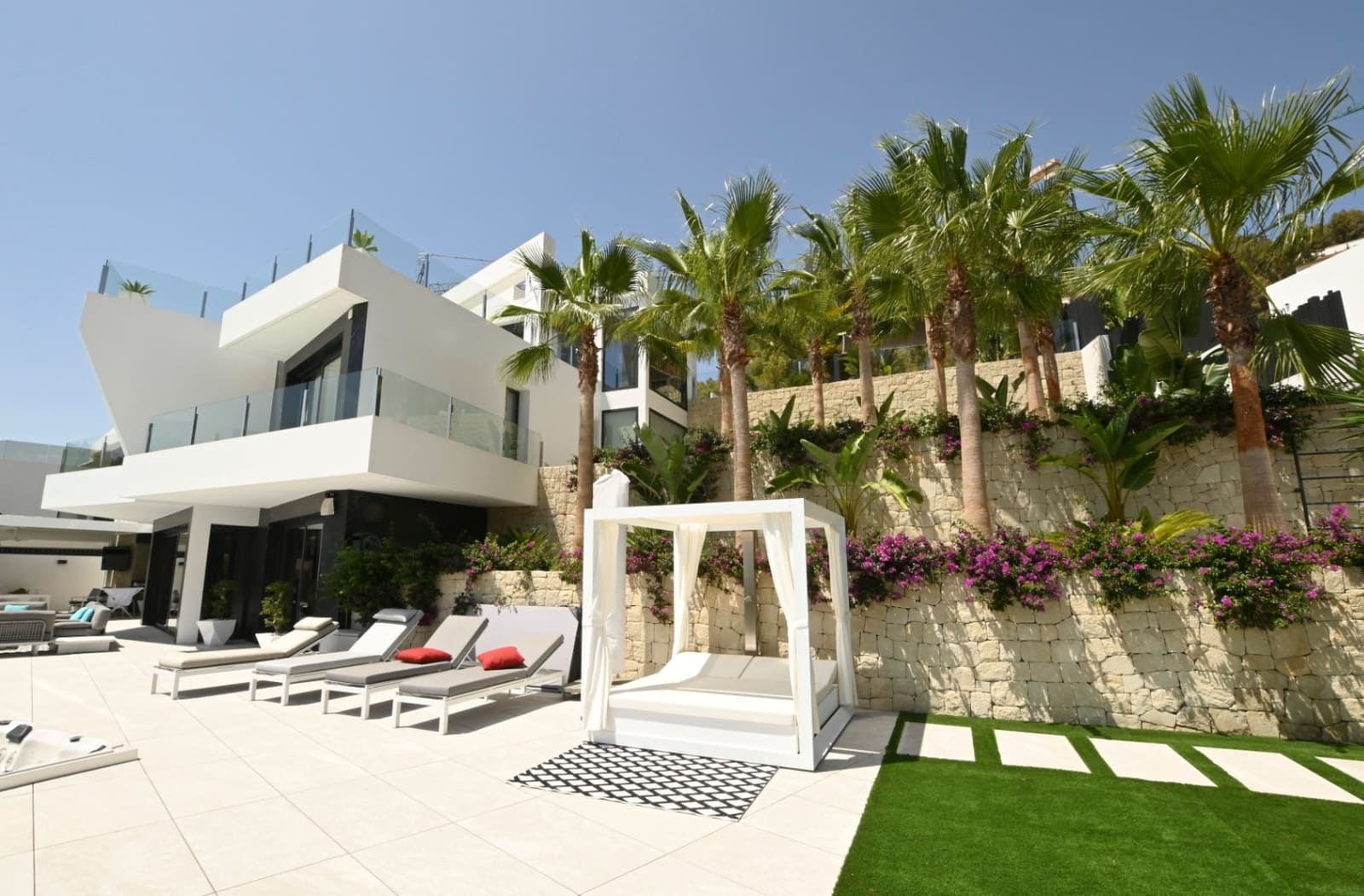 5 soveværelse Villa til salg i Benissa med swimmingpool garage - € 3.300.000 (Ref: 8540988)