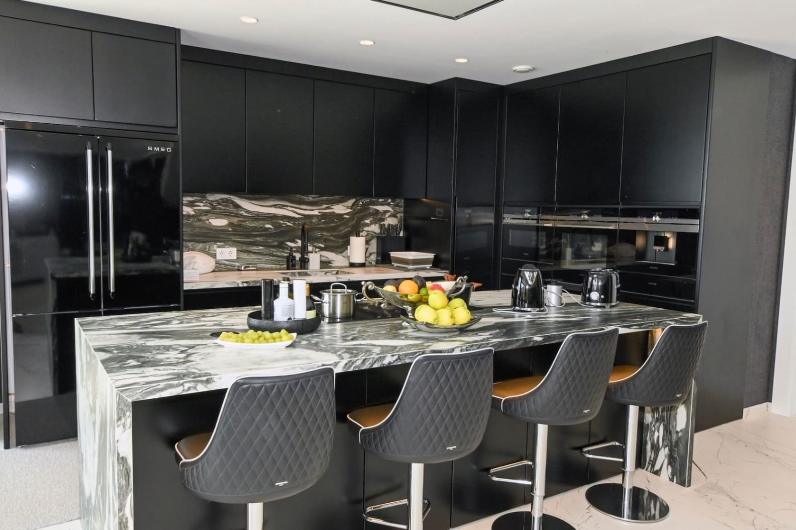 5 soveværelse Villa til salg i Benissa med swimmingpool garage - € 3.300.000 (Ref: 8540988)