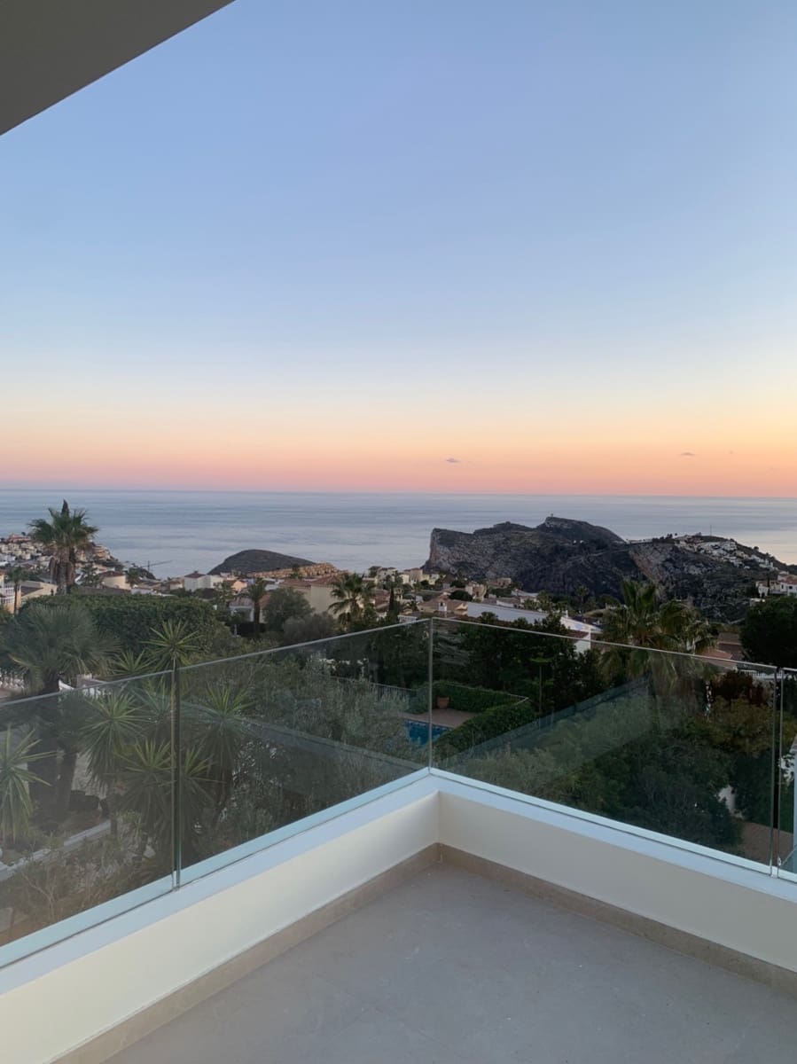 3 Zimmer Villa zu verkaufen in Cumbre del Sol mit Pool Garage - 2.495.000 € (Ref: 8823416)