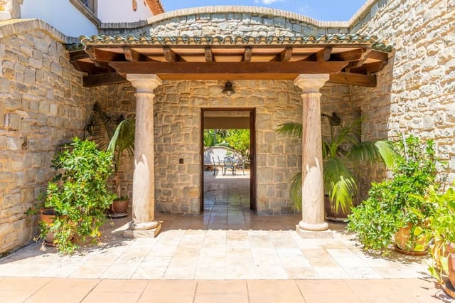 5 bedroom Finca/Country House for sale in Benissa with pool garage - € 3,479,000 (Ref: 9019166)