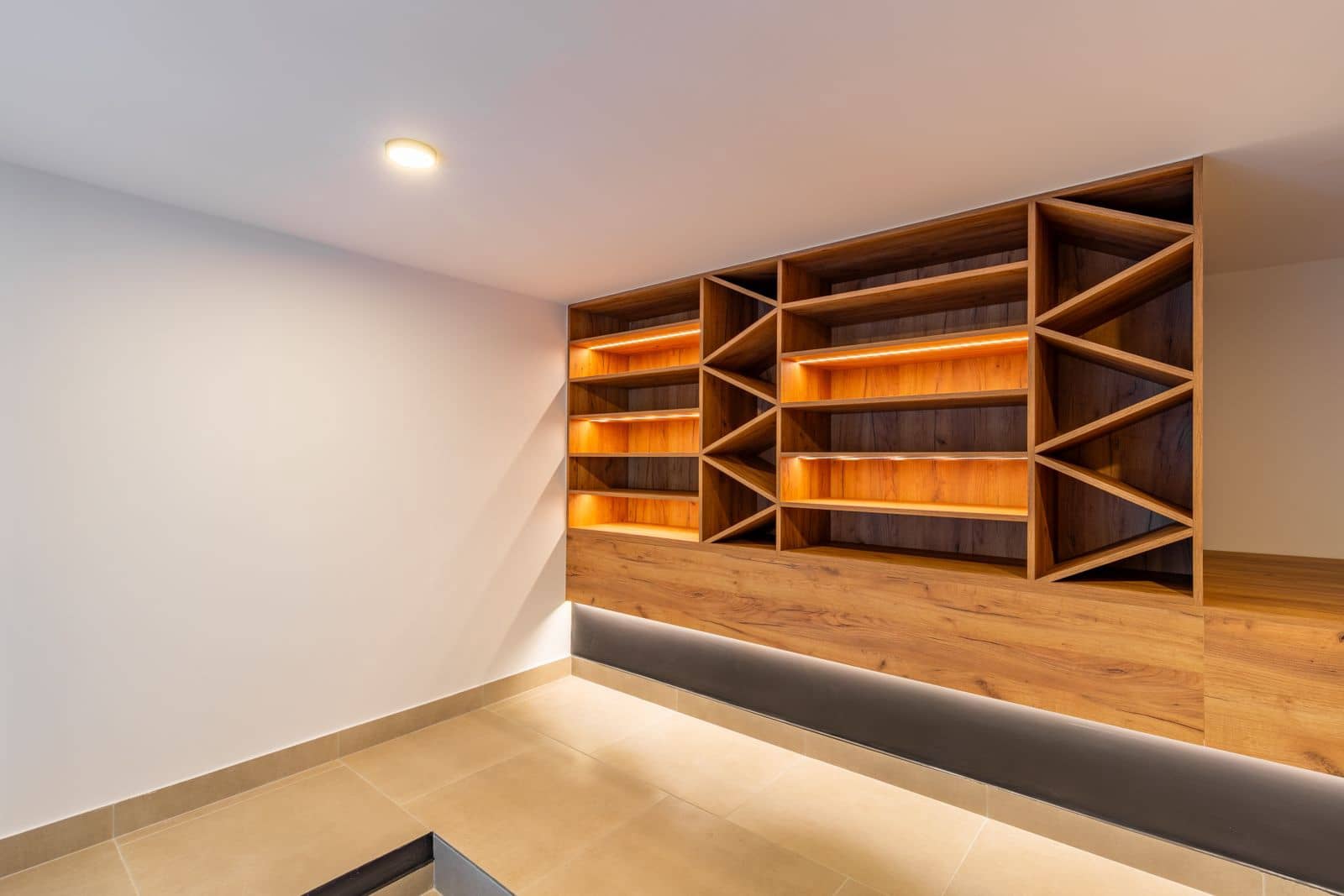 5 bedroom Villa for sale in Cumbre del Sol with pool garage - € 1,680,000 (Ref: 9256411)