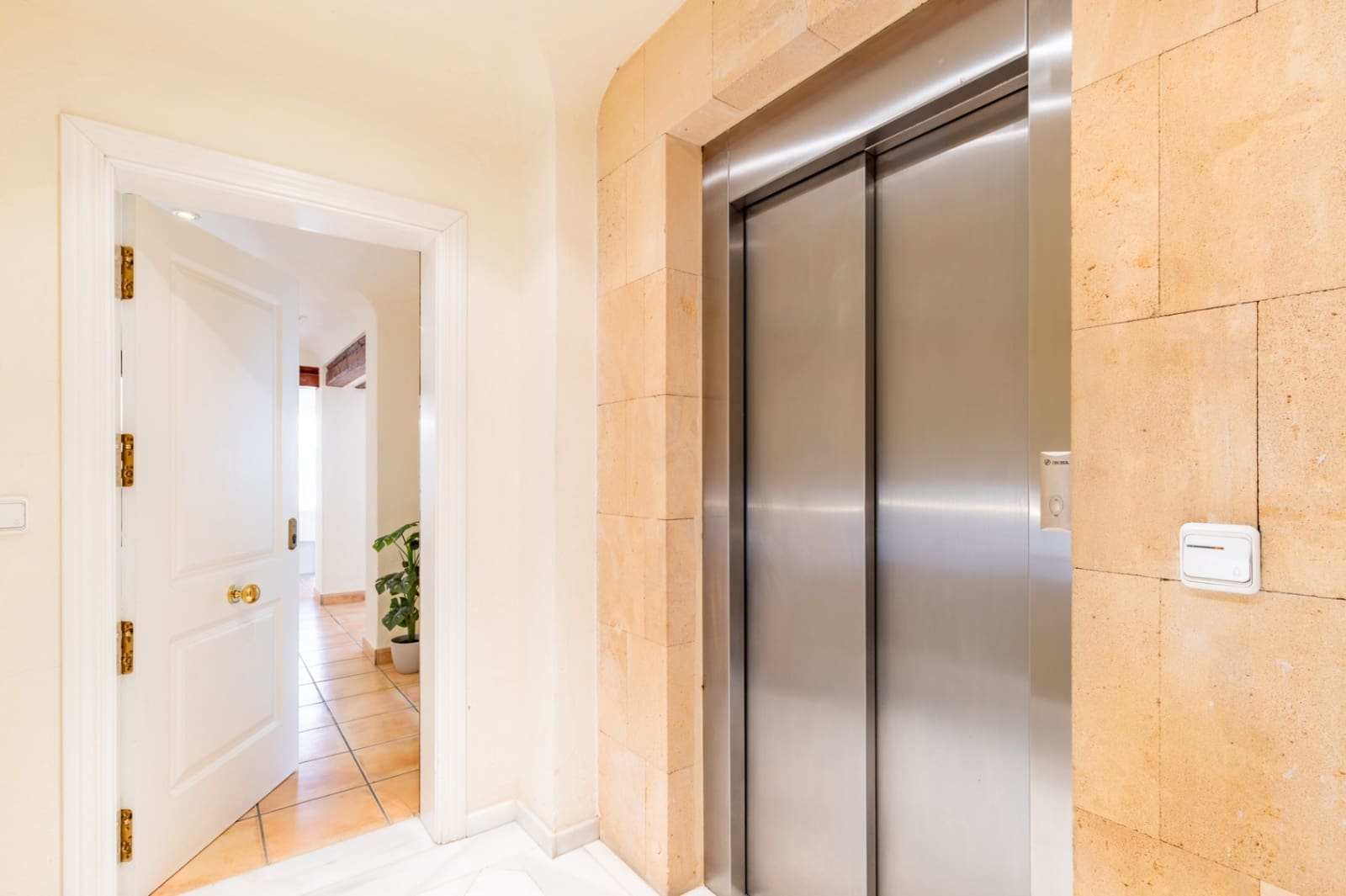 3 quarto Apartamento para venda em Moraira com garagem - 640 000 € (Ref: 9466100)