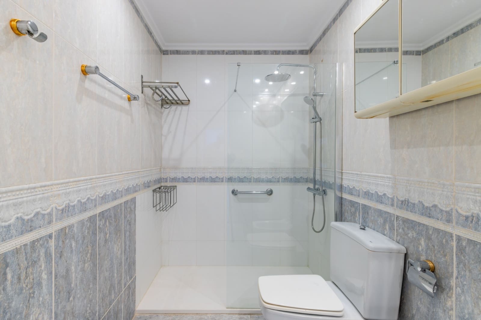 Ático de 2 habitaciones en Moraira en alquiler con garaje - 1.200 € (Ref: 9532556)