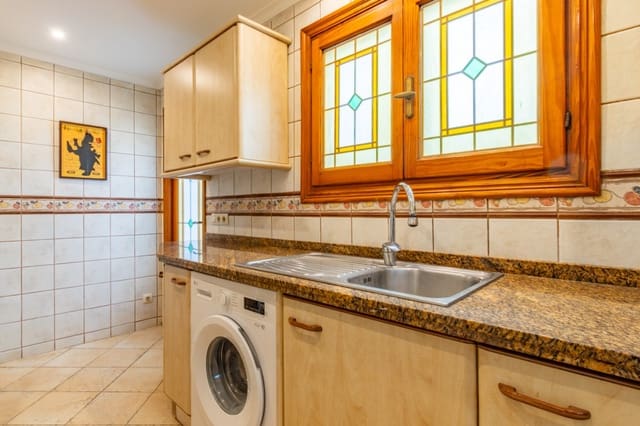 Ático de 2 habitaciones en Moraira, Teulada-Moraira en alquiler con garaje - 1.200 € (Ref: 9532556)