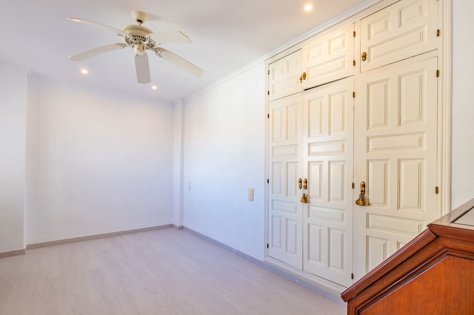 Ático de 2 habitaciones en Moraira en alquiler con garaje - 1.200 € (Ref: 9532556)