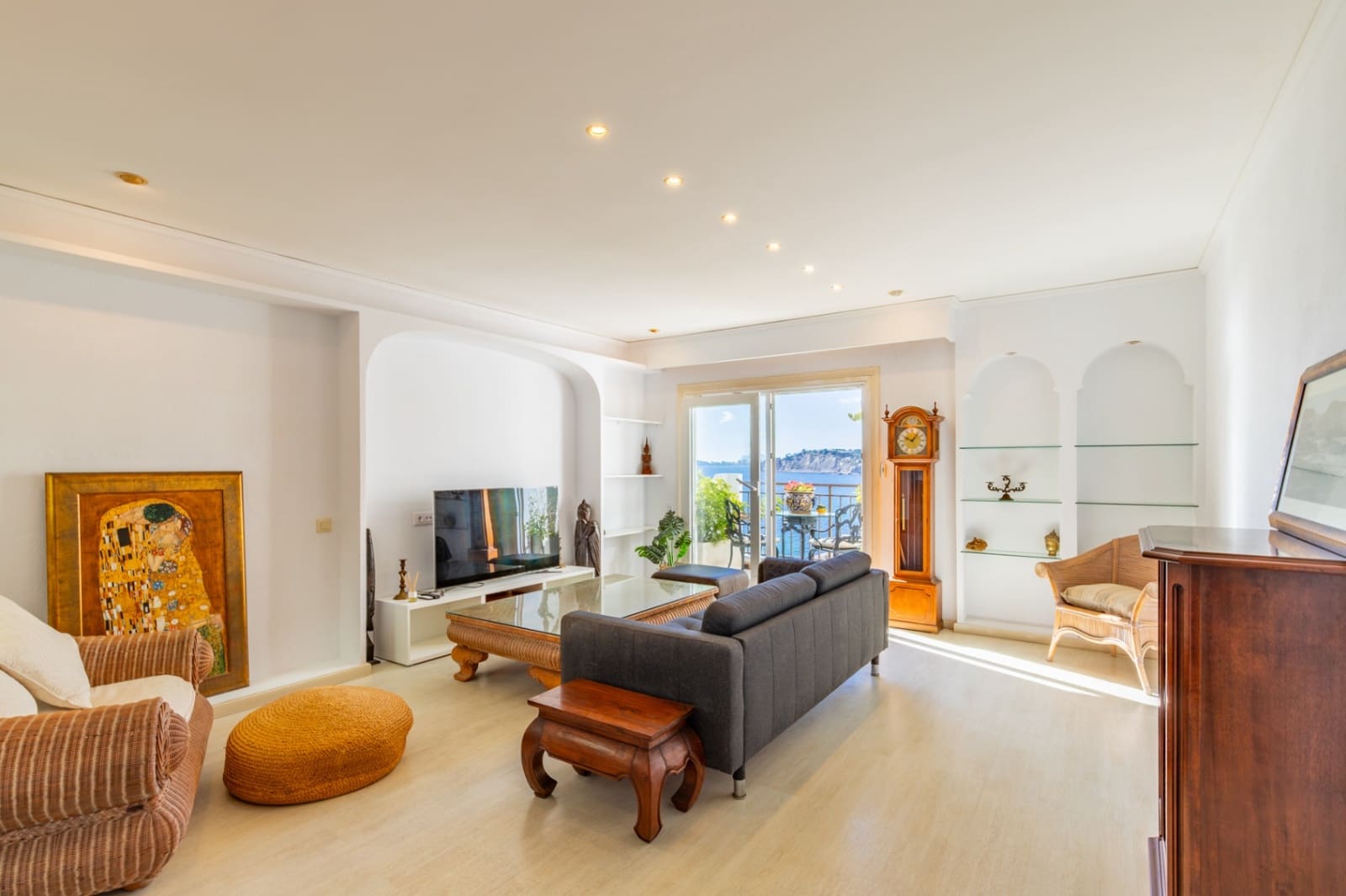 Ático de 2 habitaciones en Moraira en alquiler con garaje - 1.200 € (Ref: 9532556)