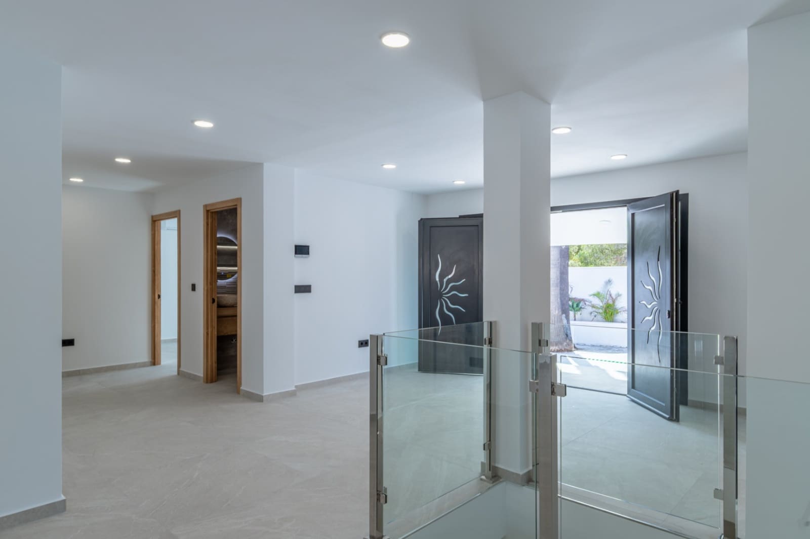 6 Zimmer Villa zu verkaufen in Albir mit Pool Garage - 1.575.000 € (Ref: 9635348)