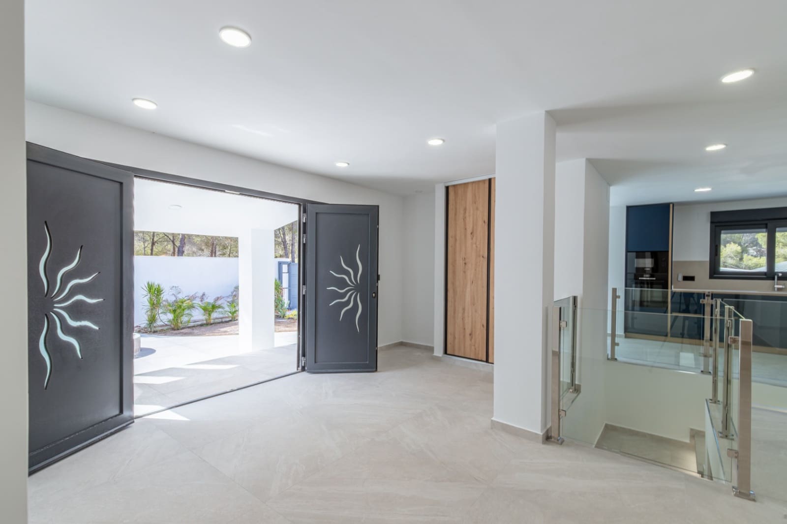 6 Zimmer Villa zu verkaufen in Albir mit Pool Garage - 1.575.000 € (Ref: 9635348)