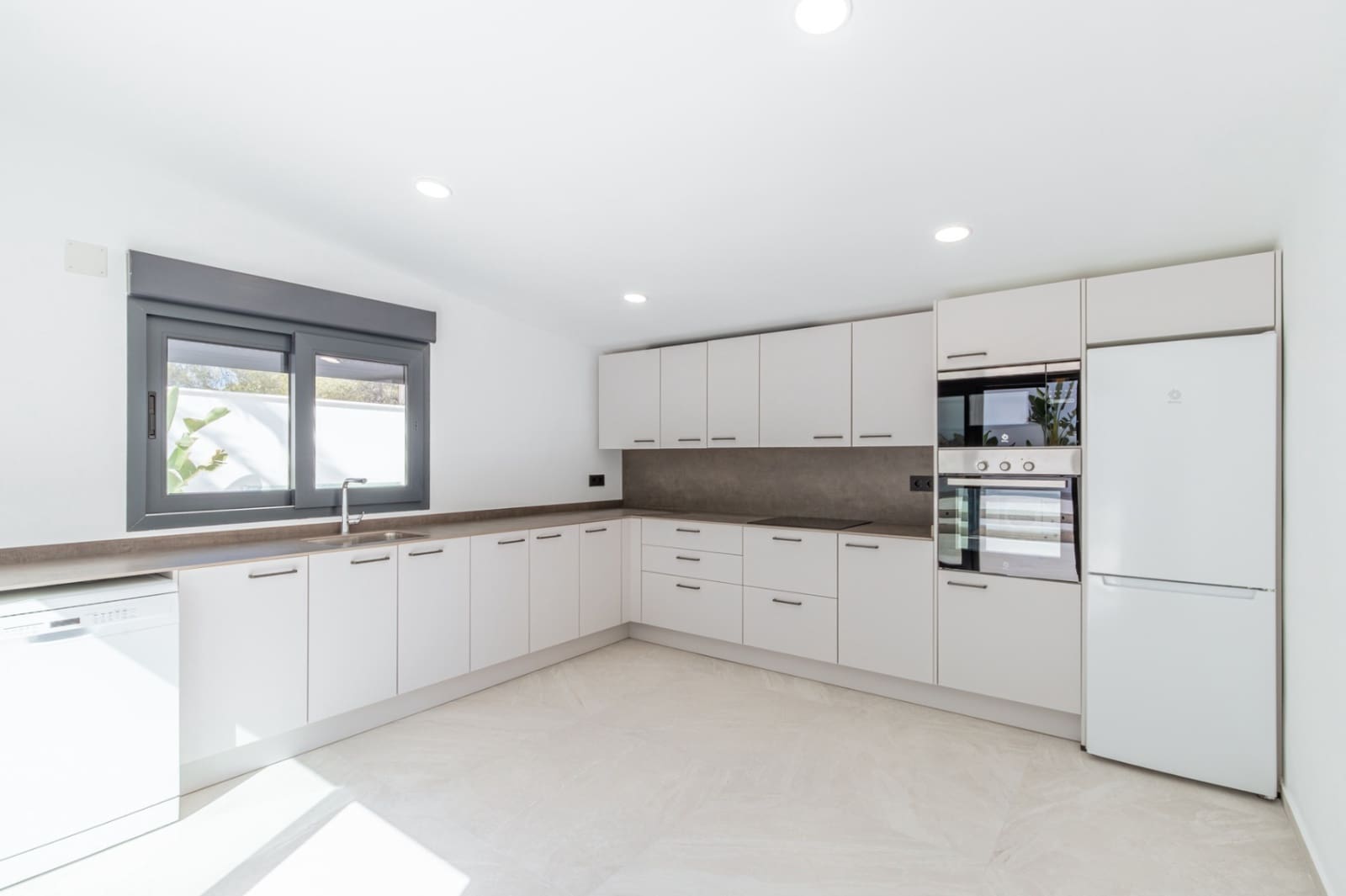 6 Zimmer Villa zu verkaufen in Albir mit Pool Garage - 1.575.000 € (Ref: 9635348)