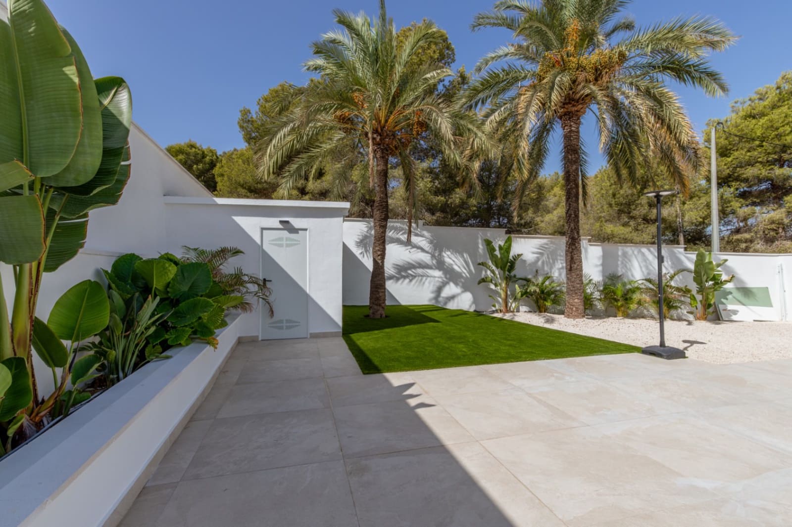 6 Zimmer Villa zu verkaufen in Albir mit Pool Garage - 1.575.000 € (Ref: 9635348)