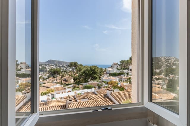 2 soveværelse Lejlighed til salg i Moraira, Teulada-Moraira - € 211.000 (Ref: 9759474)