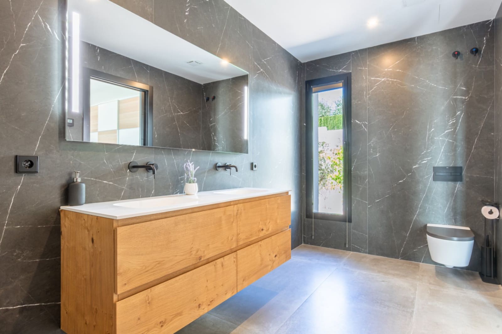 3 slaapkamer Villa te koop in Moraira met zwembad garage - € 1.585.000 (Ref: 9804884)