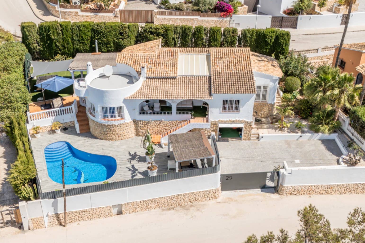 4 soverom Villa til salgs i Moraira med svømmebasseng garasje - € 930 000 (Ref: 9858892)