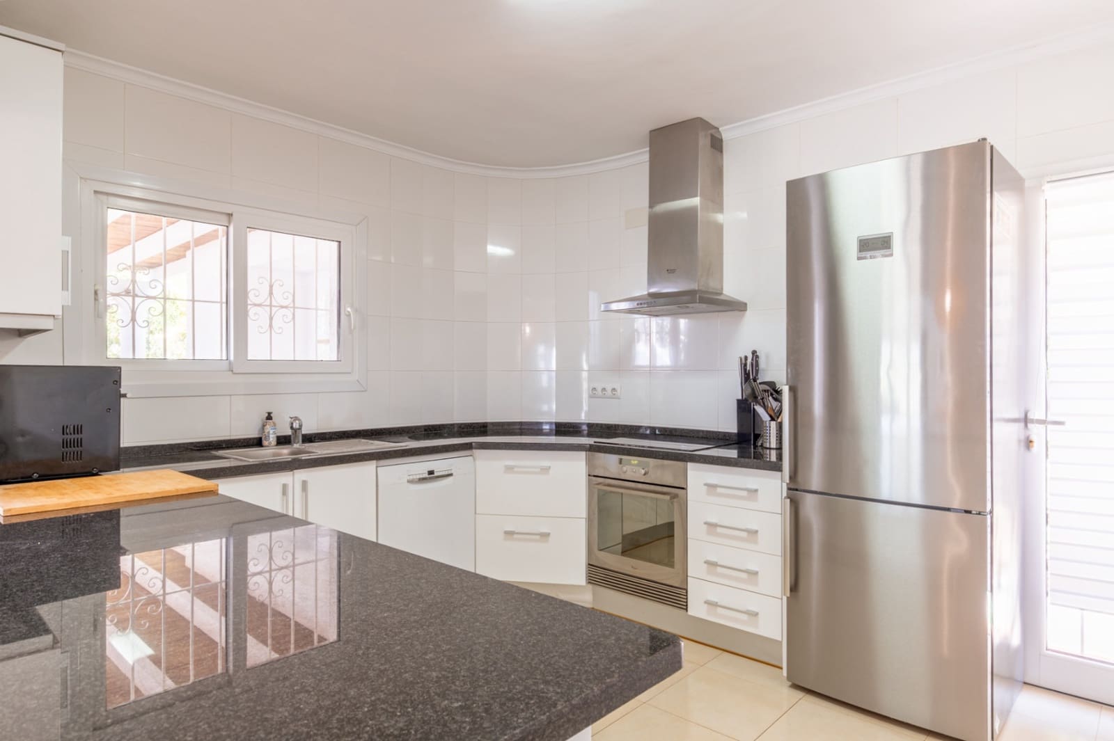 4 soverom Villa til salgs i Moraira med svømmebasseng garasje - € 930 000 (Ref: 9858892)