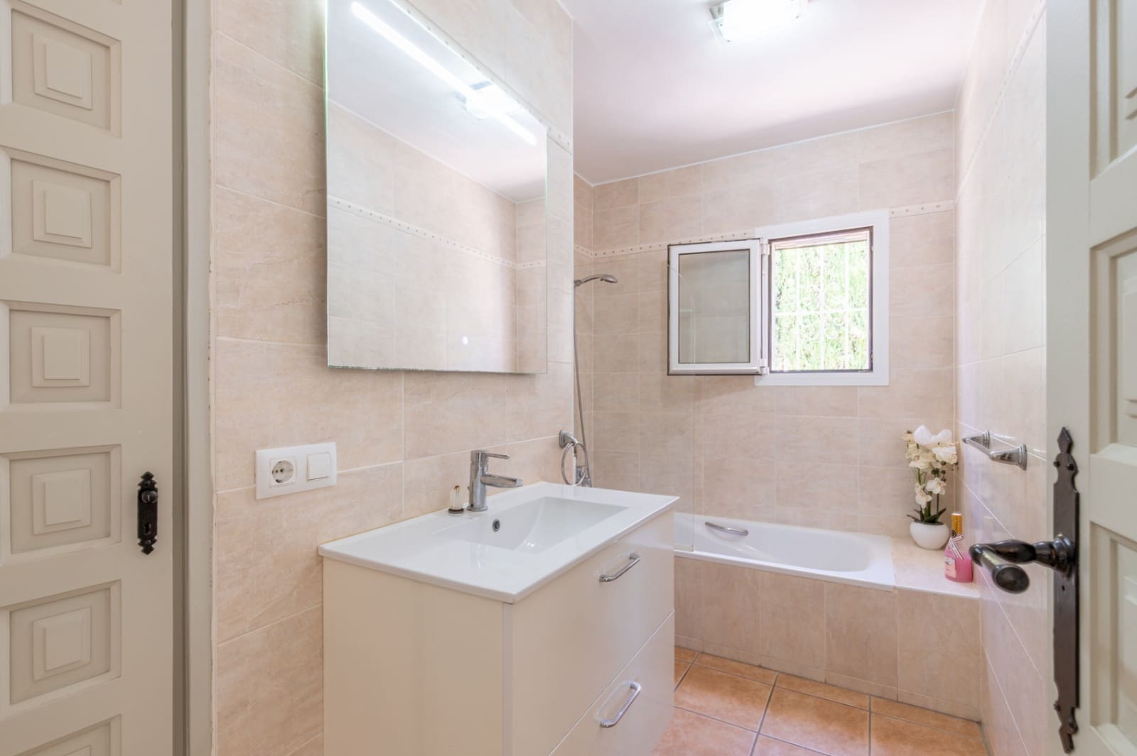 4 soverom Villa til salgs i Moraira med svømmebasseng garasje - € 930 000 (Ref: 9858892)