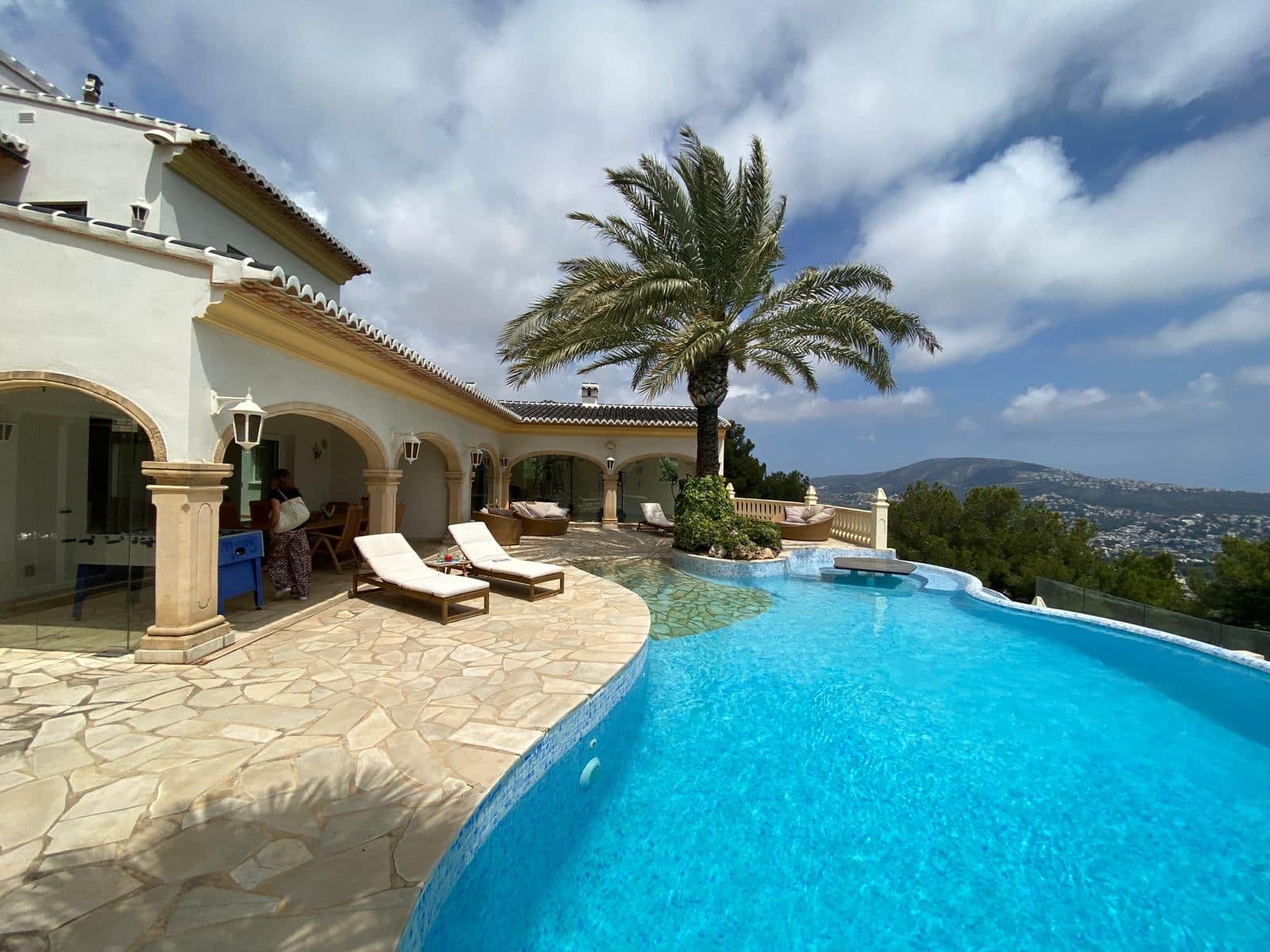 4 soveværelse Villa til salg i Moraira med swimmingpool garage - € 1.500.000 (Ref: 9895397)
