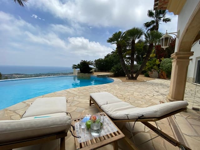 4 Zimmer Villa zu verkaufen in Moraira, Teulada-Moraira mit Pool Garage - 1.500.000 € (Ref: 9895397)