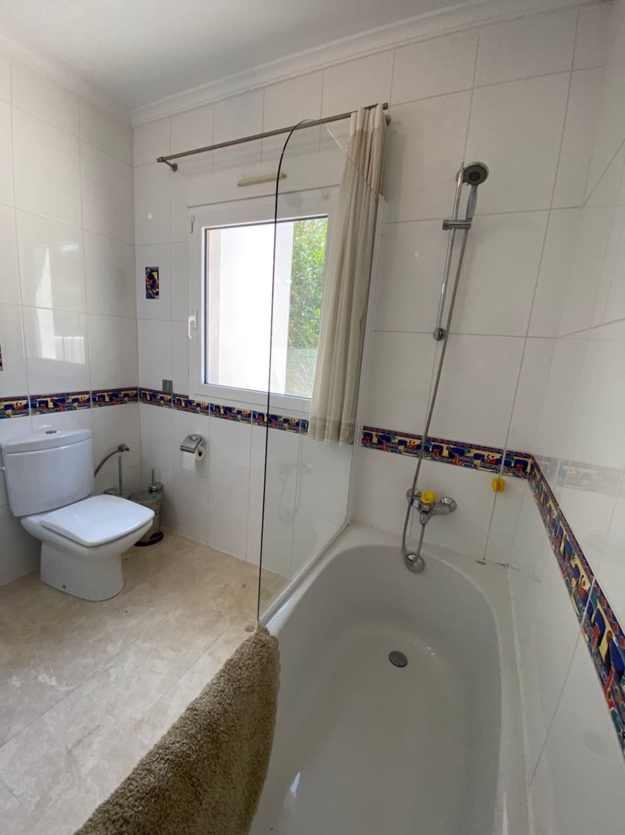 4 bedroom Villa for sale in Moraira with pool garage - € 1,500,000 (Ref: 9895397)