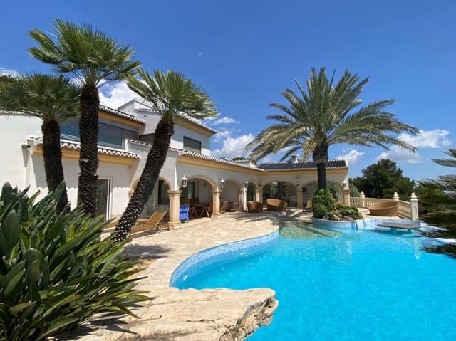 4 soverom Villa til salgs i Moraira, Teulada-Moraira med svømmebasseng garasje - € 1 500 000 (Ref: 9895397)
