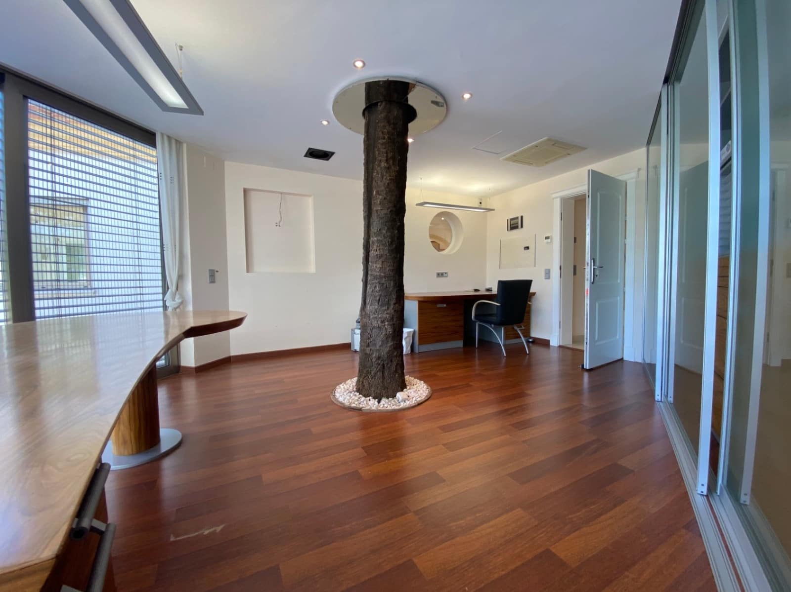 4 bedroom Villa for sale in Moraira with pool garage - € 1,500,000 (Ref: 9895397)