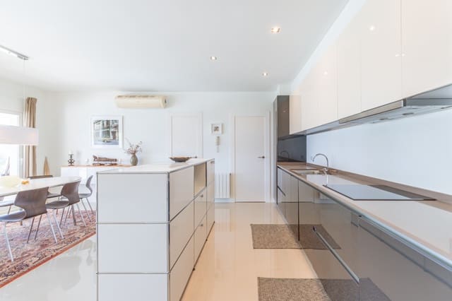 3 bedroom Villa for sale in Moraira, Teulada-Moraira with pool garage - € 1,290,000 (Ref: 9906596)