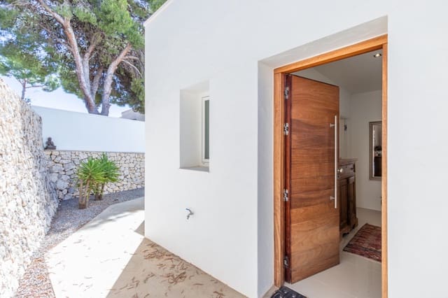 3 bedroom Villa for sale in Moraira, Teulada-Moraira with pool garage - € 1,290,000 (Ref: 9906596)