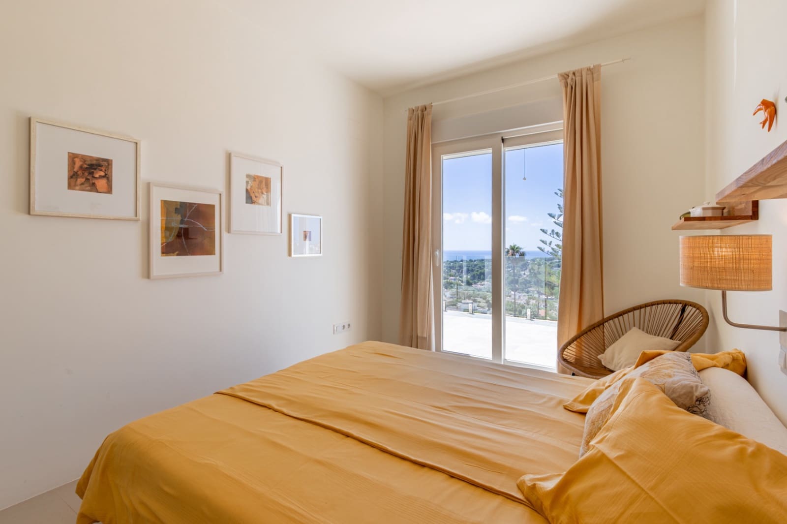 3 bedroom Villa for sale in Moraira with pool garage - € 1,290,000 (Ref: 9906596)